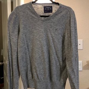 American Eagle outfitters gray sweater V-neck